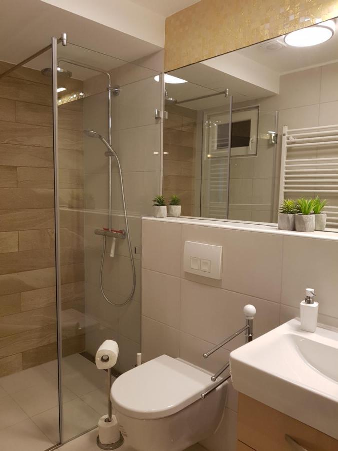 Embassy Studio Apartment Citypark Budapest Esterno foto